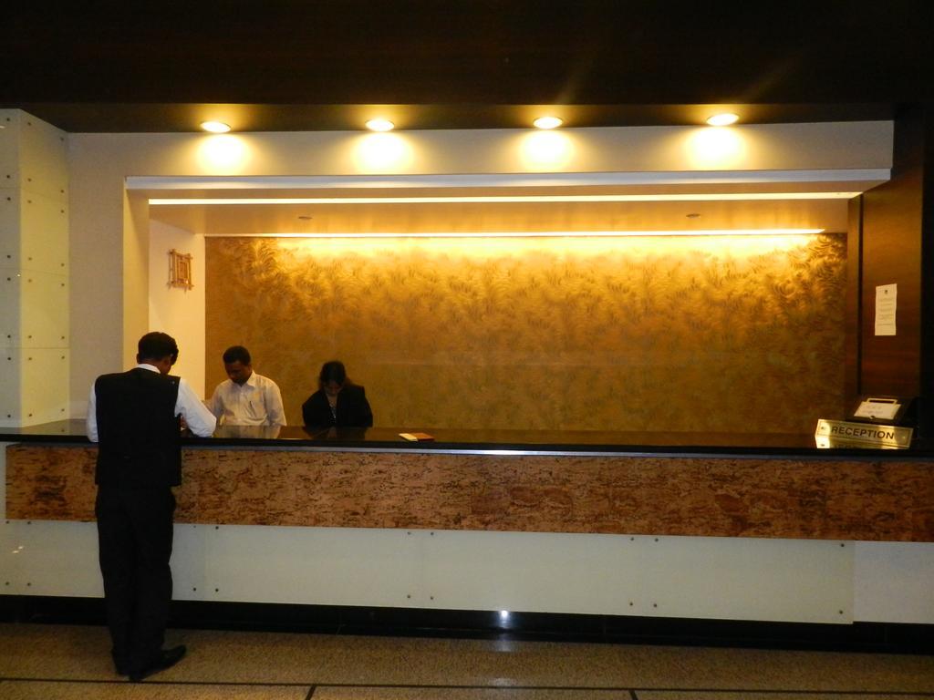 Hotel Rock Regency Toranagallu Dış mekan fotoğraf
