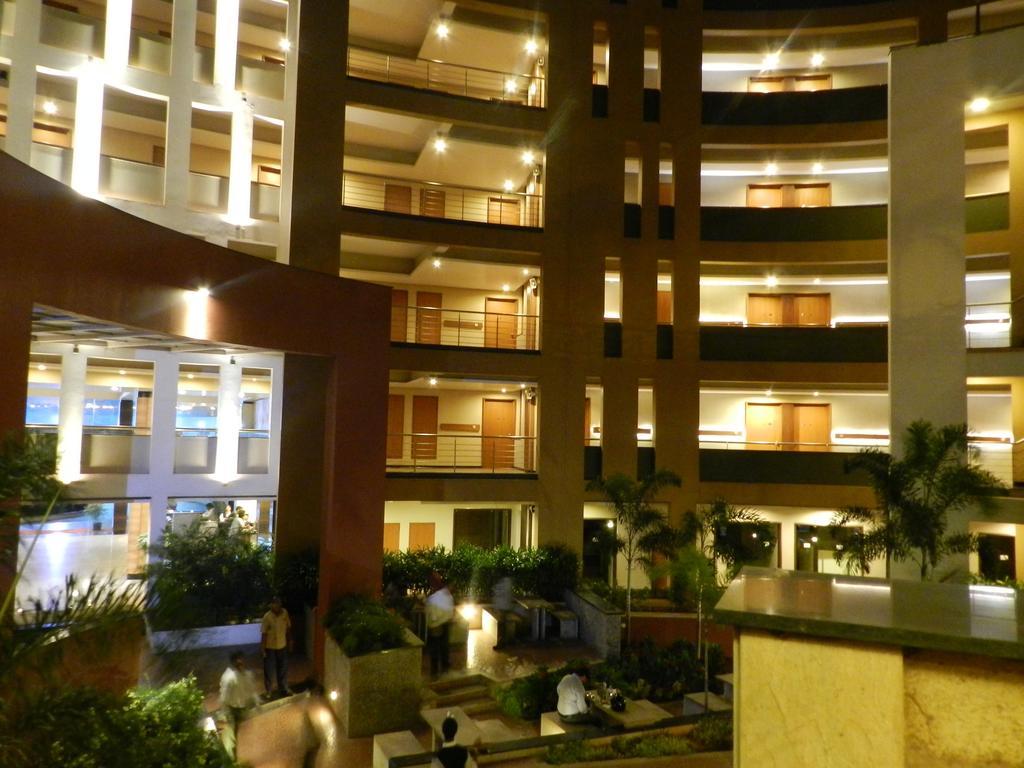 Hotel Rock Regency Toranagallu Dış mekan fotoğraf